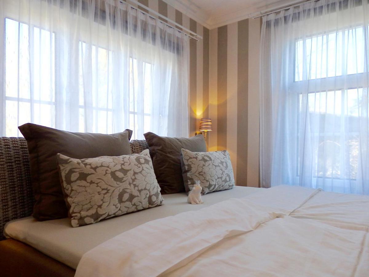 Strandhotel Villa Louisa & Appartementhaeuser Villa Josephine Und Villa Christine Juliusruh Bagian luar foto
