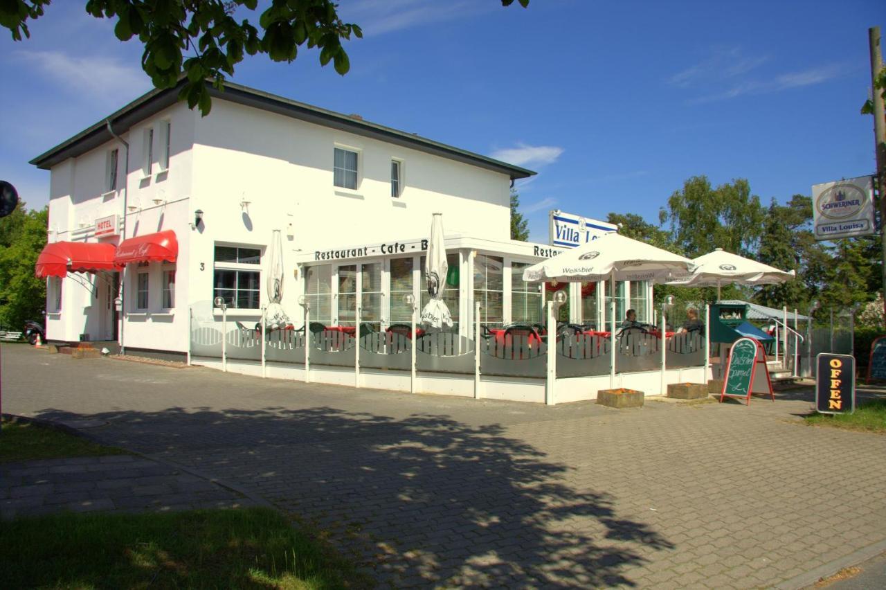 Strandhotel Villa Louisa & Appartementhaeuser Villa Josephine Und Villa Christine Juliusruh Bagian luar foto