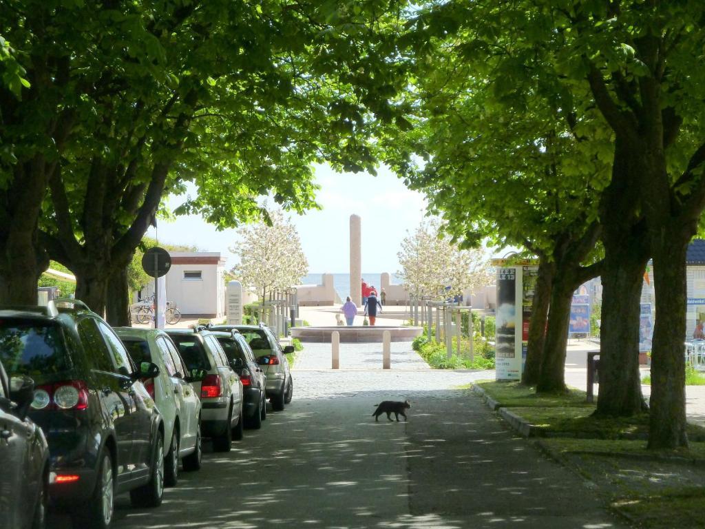 Strandhotel Villa Louisa & Appartementhaeuser Villa Josephine Und Villa Christine Juliusruh Bagian luar foto